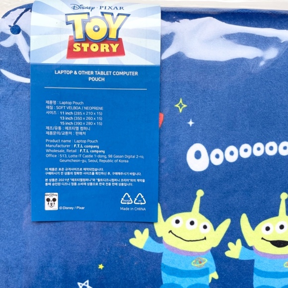 LE Toy Story Alien Laptop & Tablet Case - Picture 6 of 9